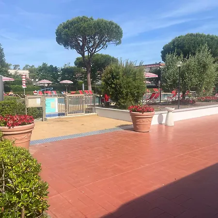 Lägenhet Casina Mare Bibbona